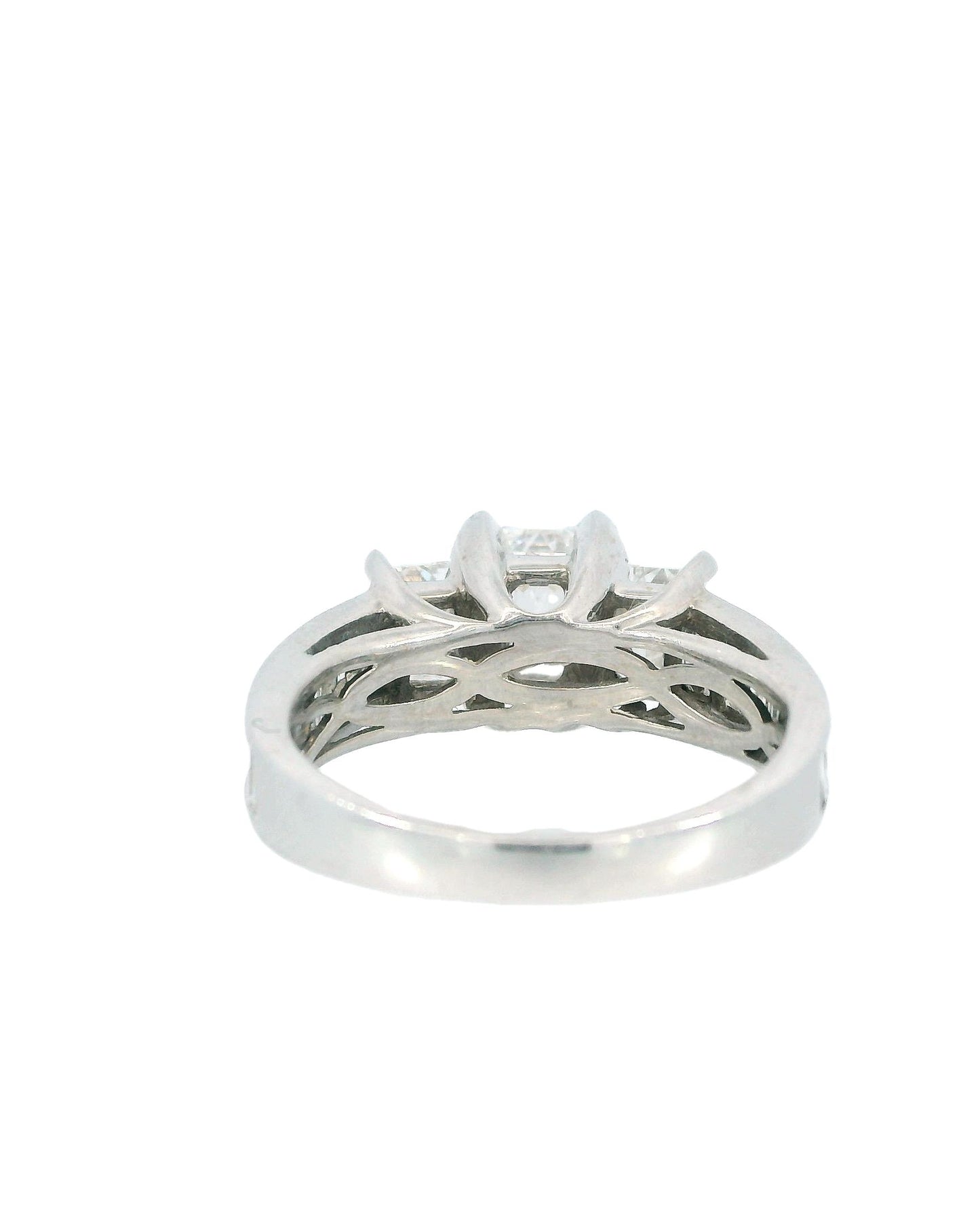 Solitaire 14K White Gold with Diamond & Side Diamonds W/Gia