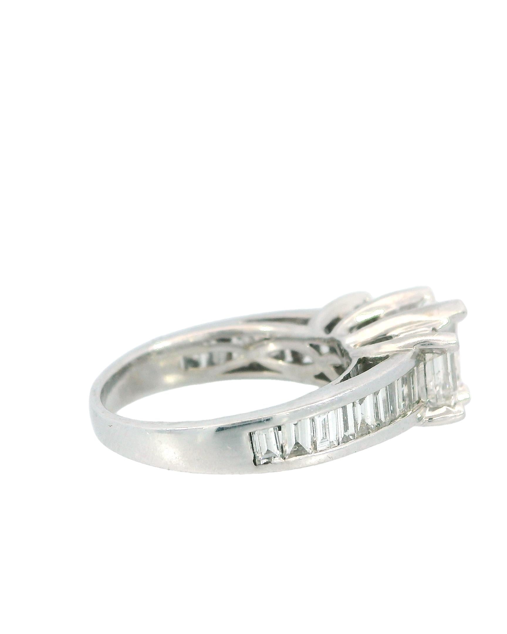 Solitaire 14K White Gold with Diamond & Side Diamonds W/Gia