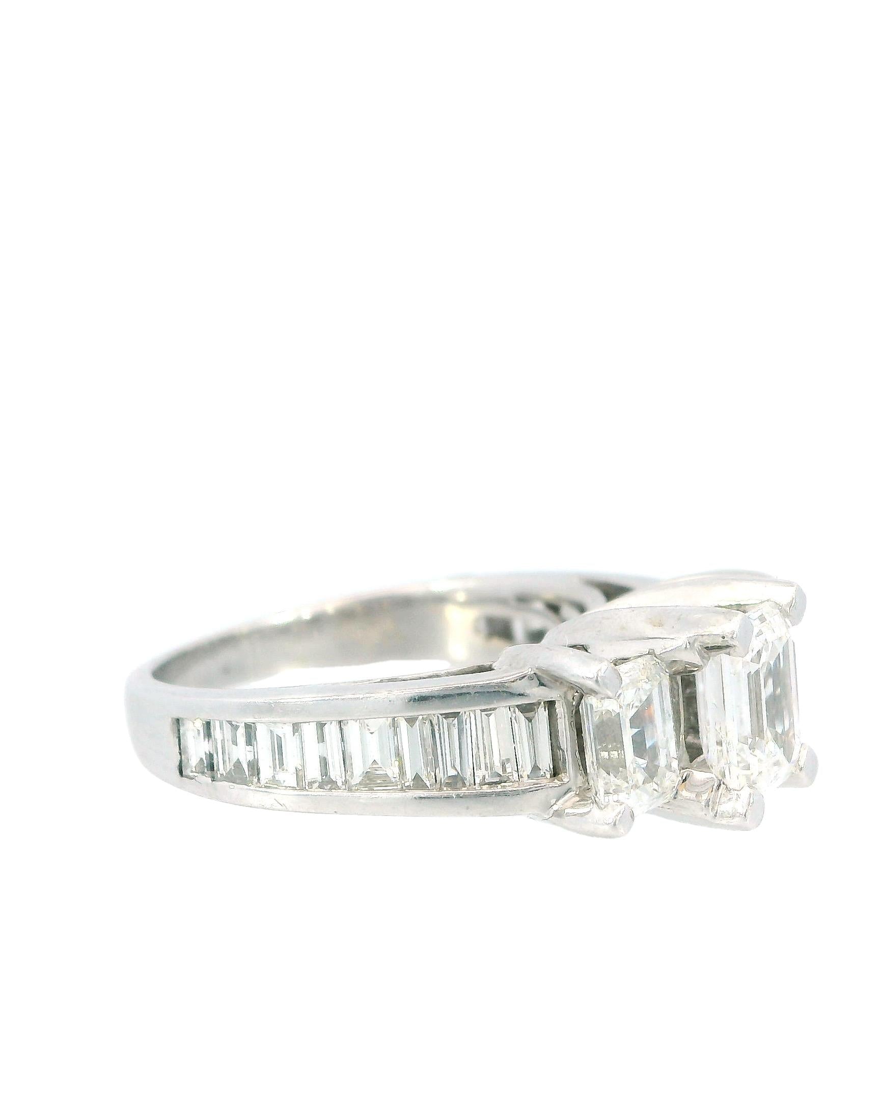 Solitaire 14K White Gold with Diamond & Side Diamonds W/Gia