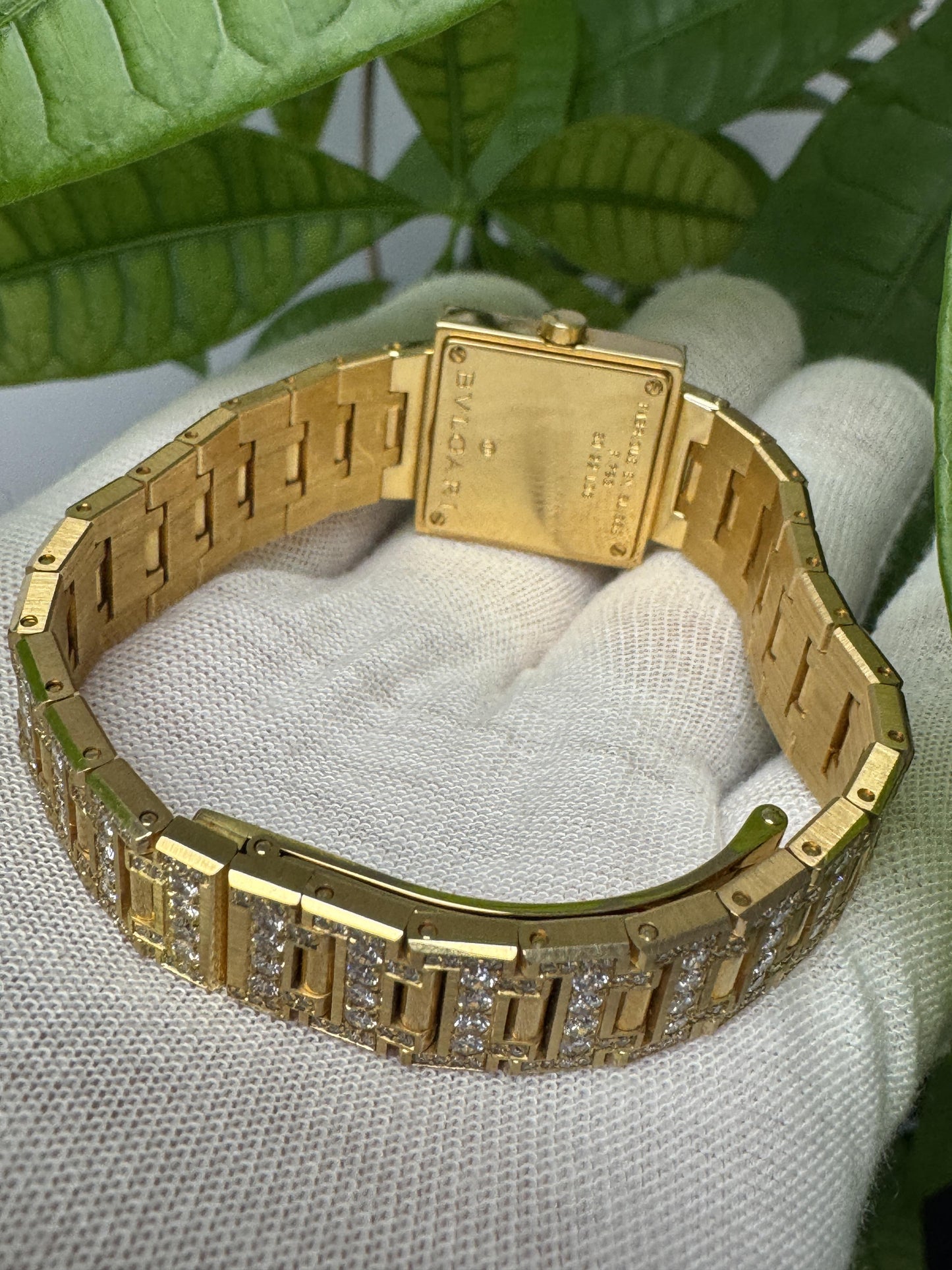 Bvlgari Quadratto 18K Yellow Gold Damond Black Dial Pave Bracelet Ladies Watch