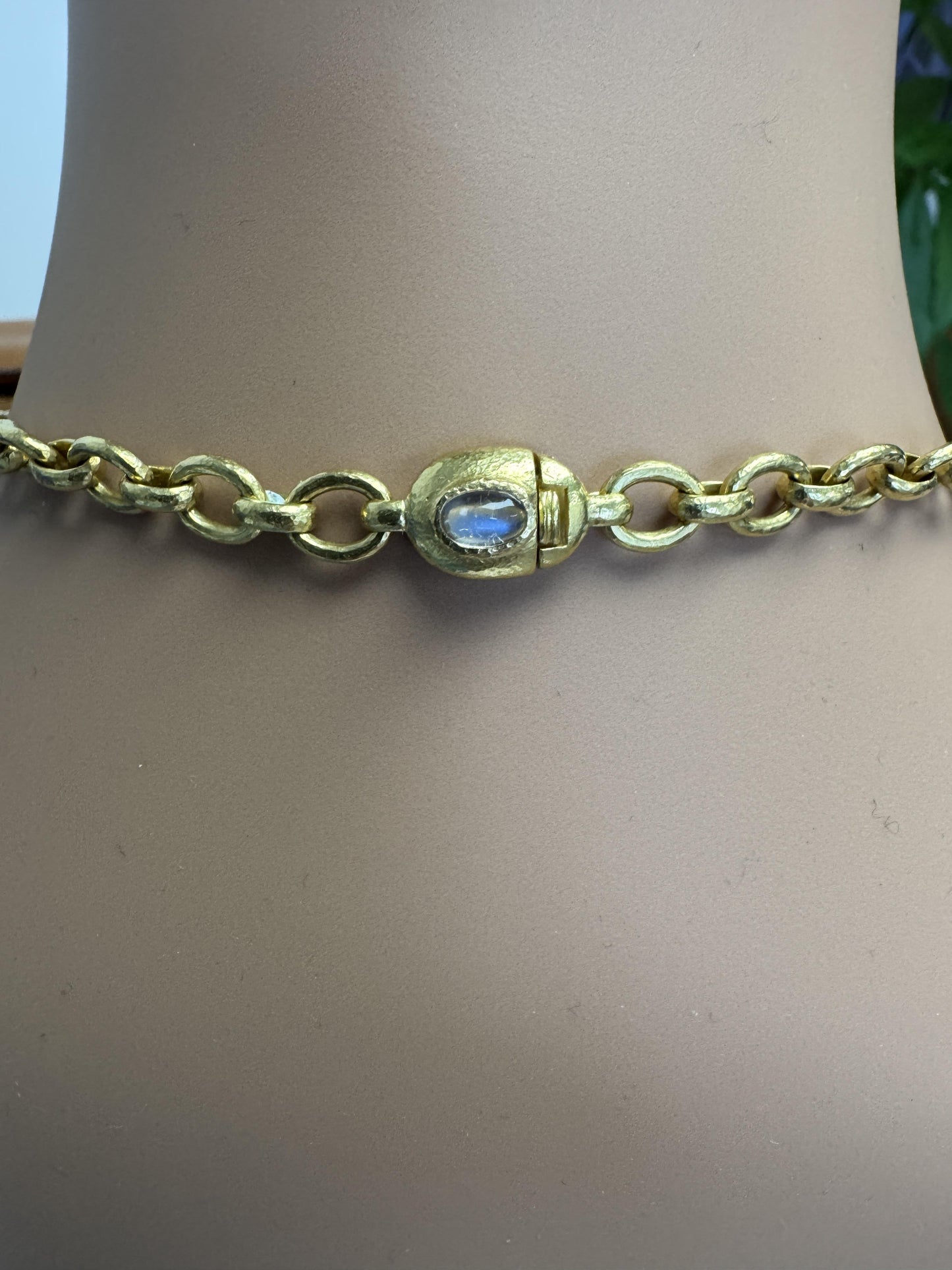 Elizabeth Locke's Exquisite 19k Yellow Gold Moonstones Dangles Necklace