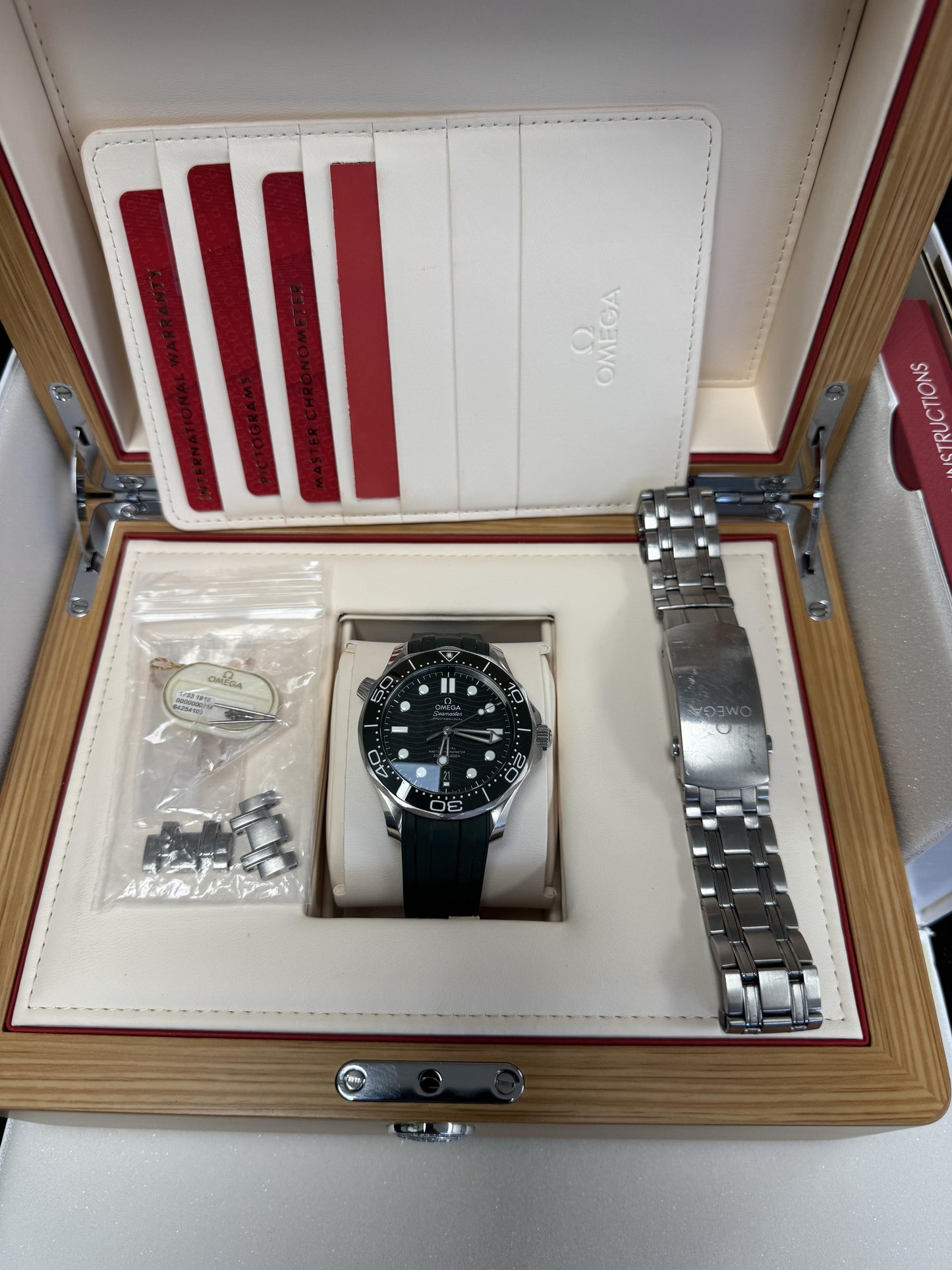Omega Seamaster 210.30.42.20.10.001 Diver 300 Full set
