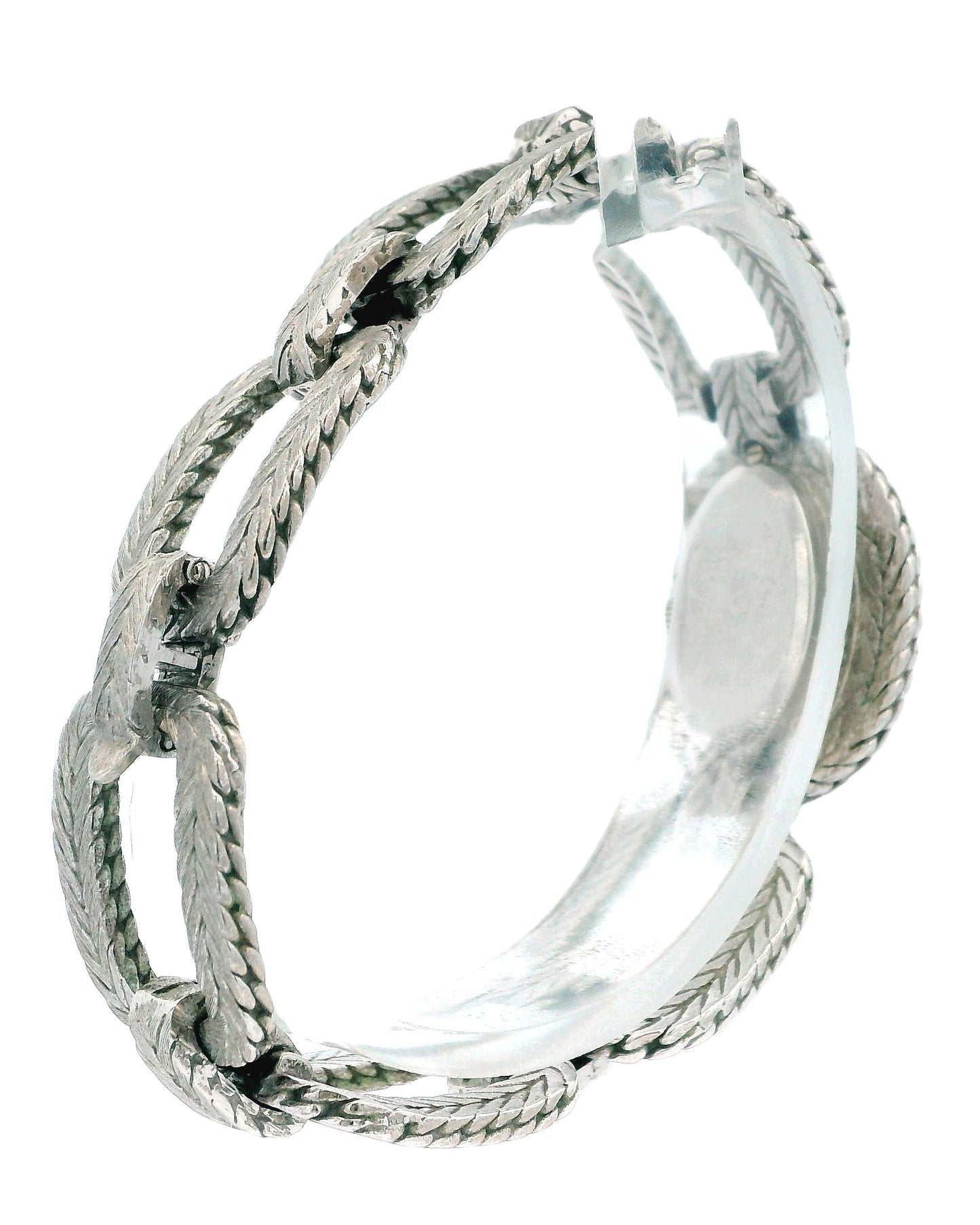 chopard oval lapis dial cush shp herringbone link brac 18kw