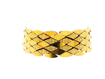 18K Yellow Gold Diamond-Shaped Links with Four Floral Pattern Italian Bracelet