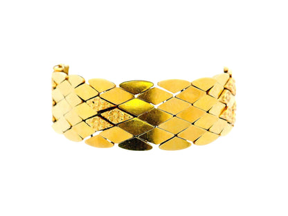 18K Yellow Gold Diamond-Shaped Links with Four Floral Pattern Italian Bracelet