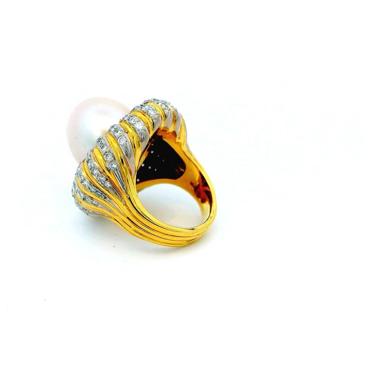 18K Yellow Gold Pave & Baroque Pearl Ring