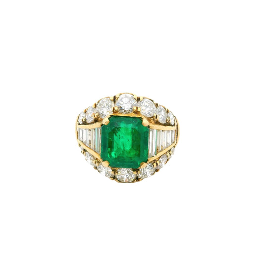 Gold Ring with Emerald & Diamonds
