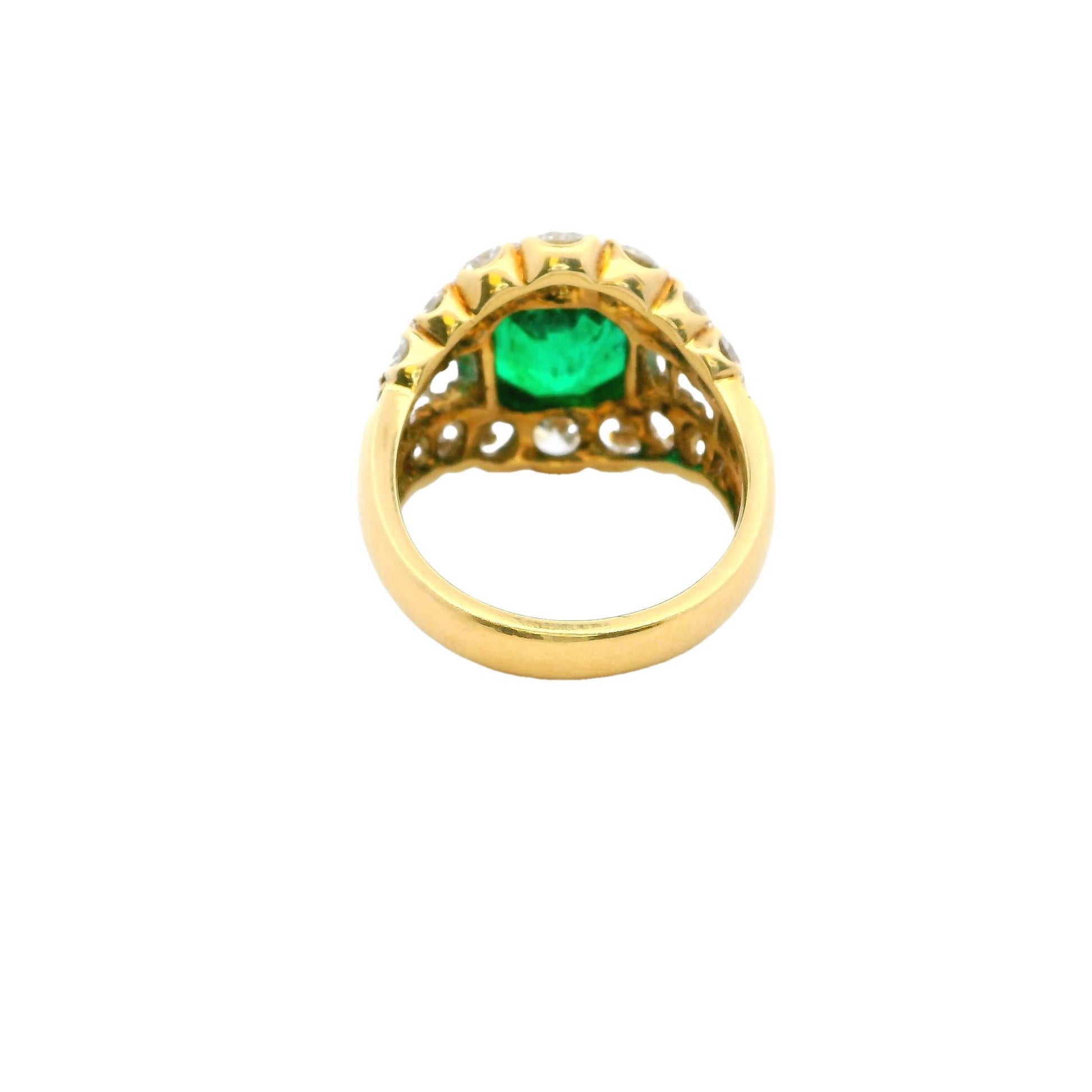 Gold Ring with Emerald & Diamonds