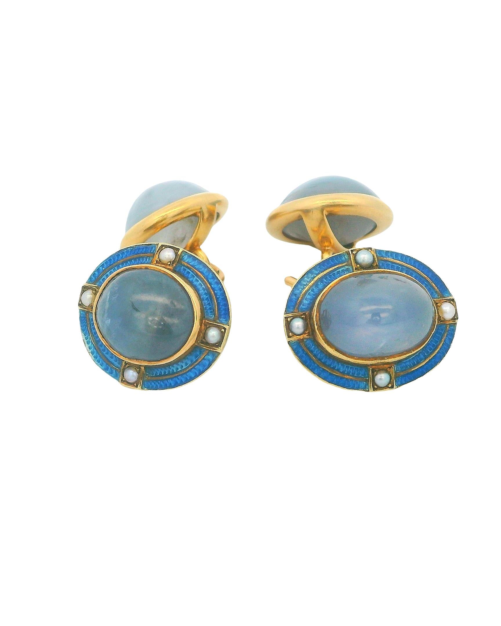 Two Cabochon Star sapphire &  Chalcedonies 14K Yellow Gold Cufflinks