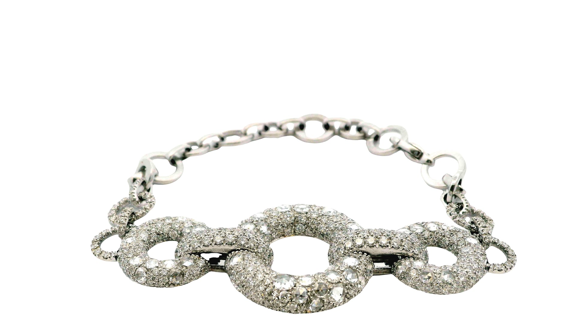 18K White Gold Diamond Pave Circle Bracelet