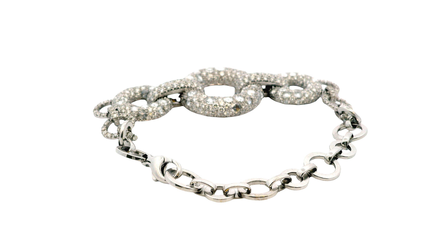 18K White Gold Diamond Pave Circle Bracelet