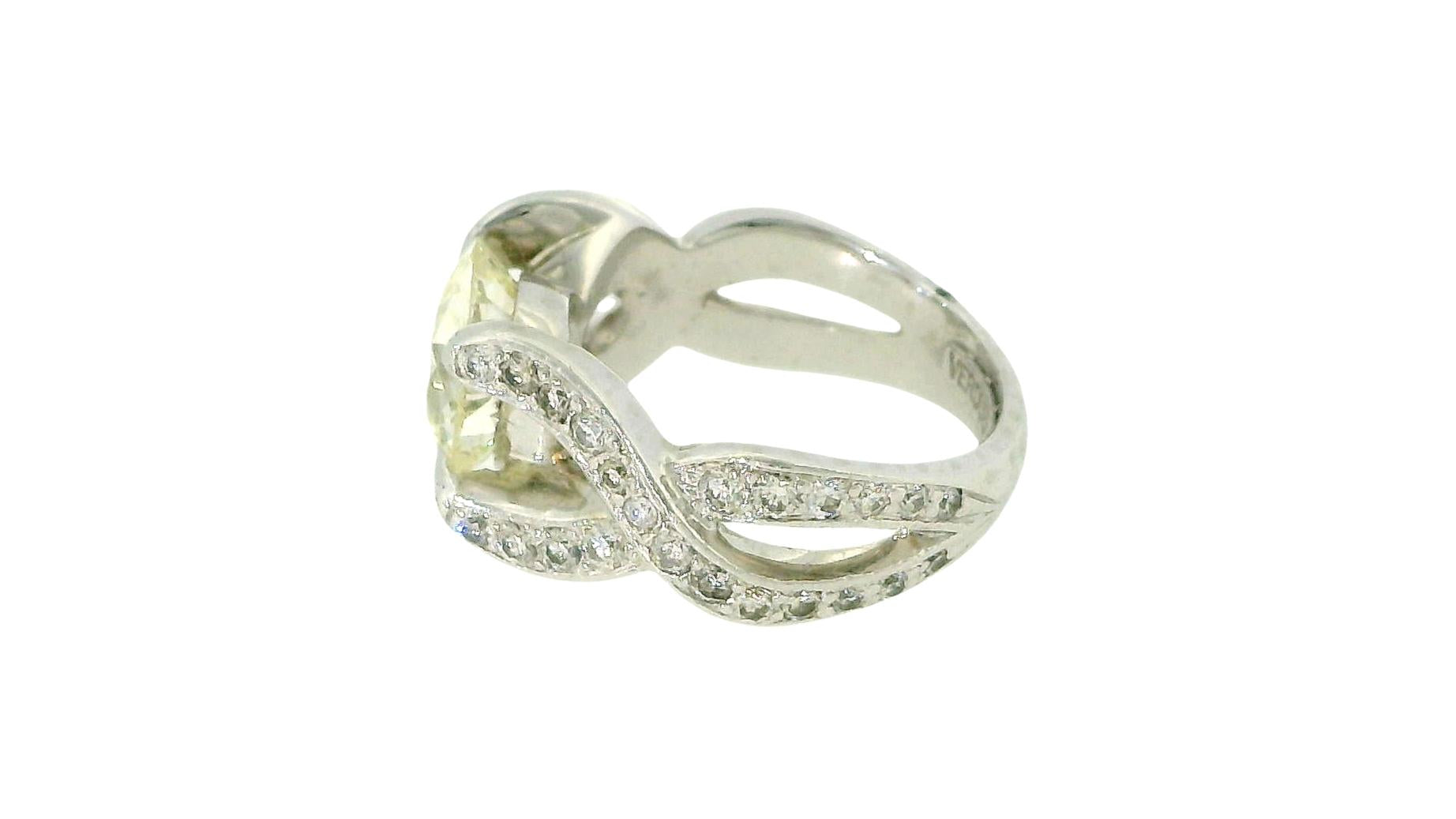 Verdura crossover diamond sided ring 2.80 euro diamond
