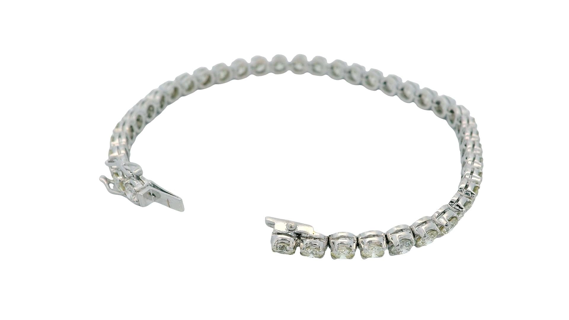 Platinum Line Bracelet With 6.8Ct Diamond