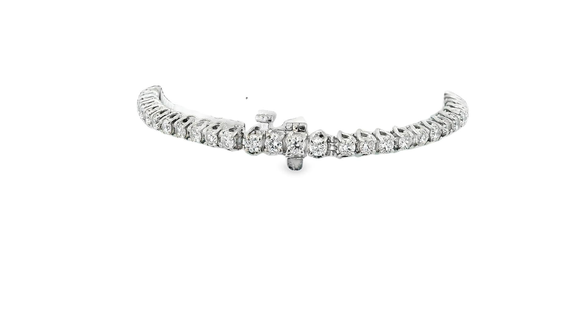 14K White Gold Tennis Bracelet 4 Ct Diamond.