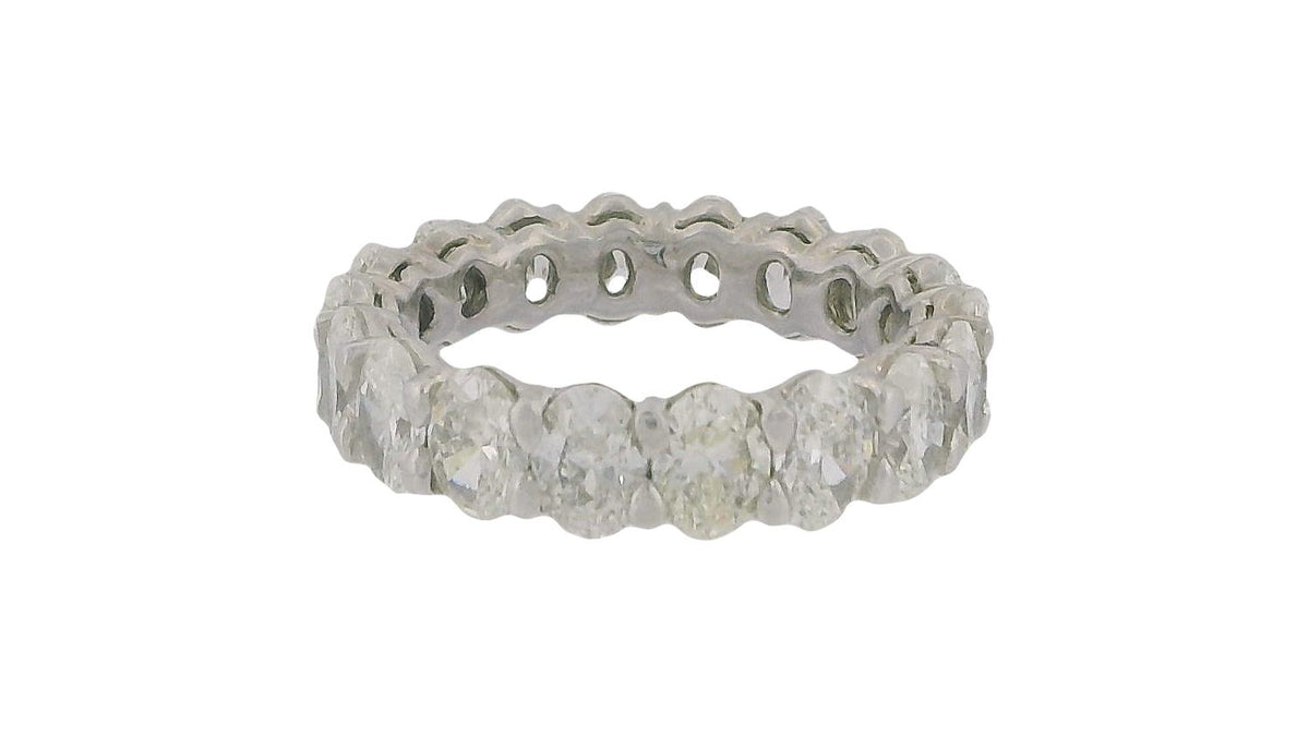 Platinum Wedding Bend with Oval Diamonds