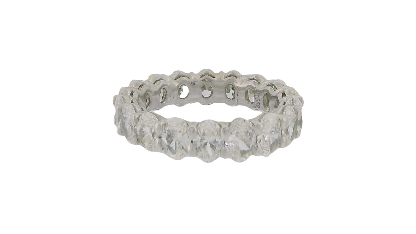 Platinum Wedding Bend with Oval Diamonds