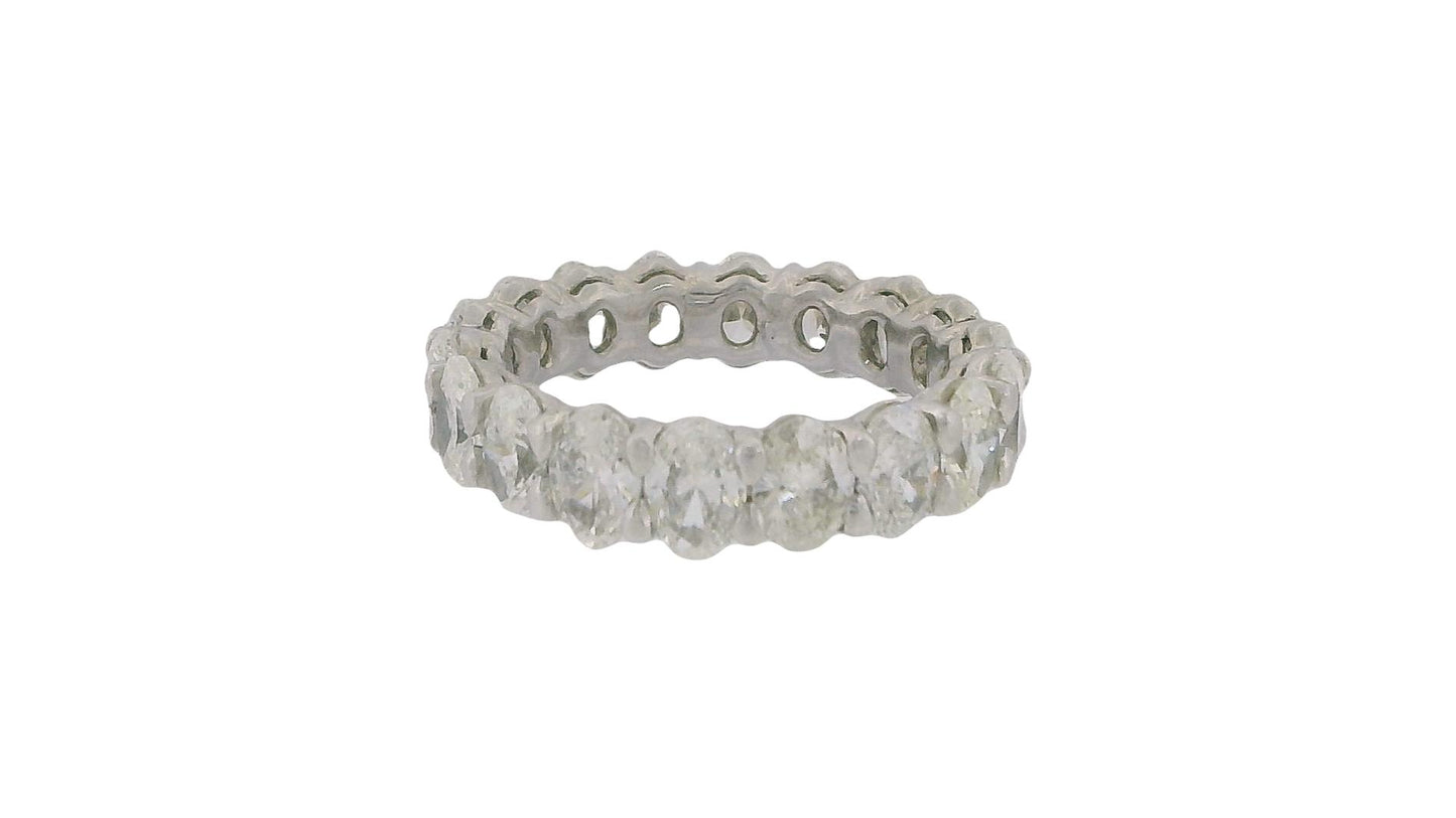 Platinum Wedding Bend with Oval Diamonds
