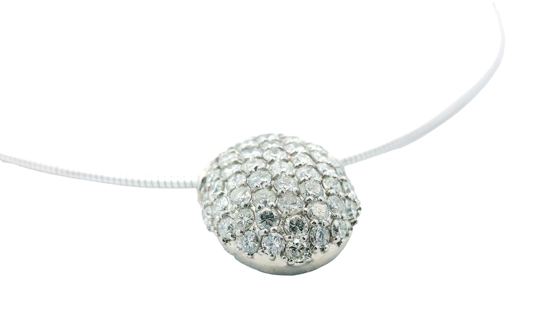 18K White Gold Diamond Oval Pendant Necklace