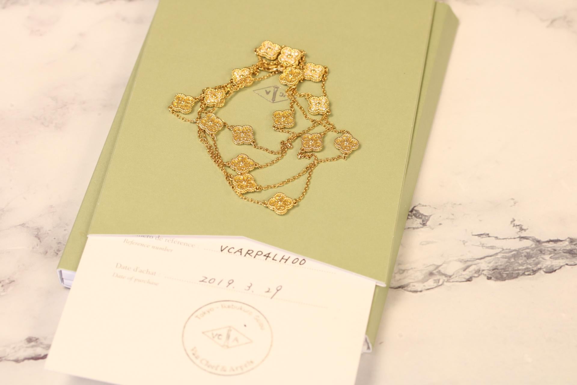 Van Cleef & Arpels Sweet Alhambra long necklace, 16 motifs Box & Papers