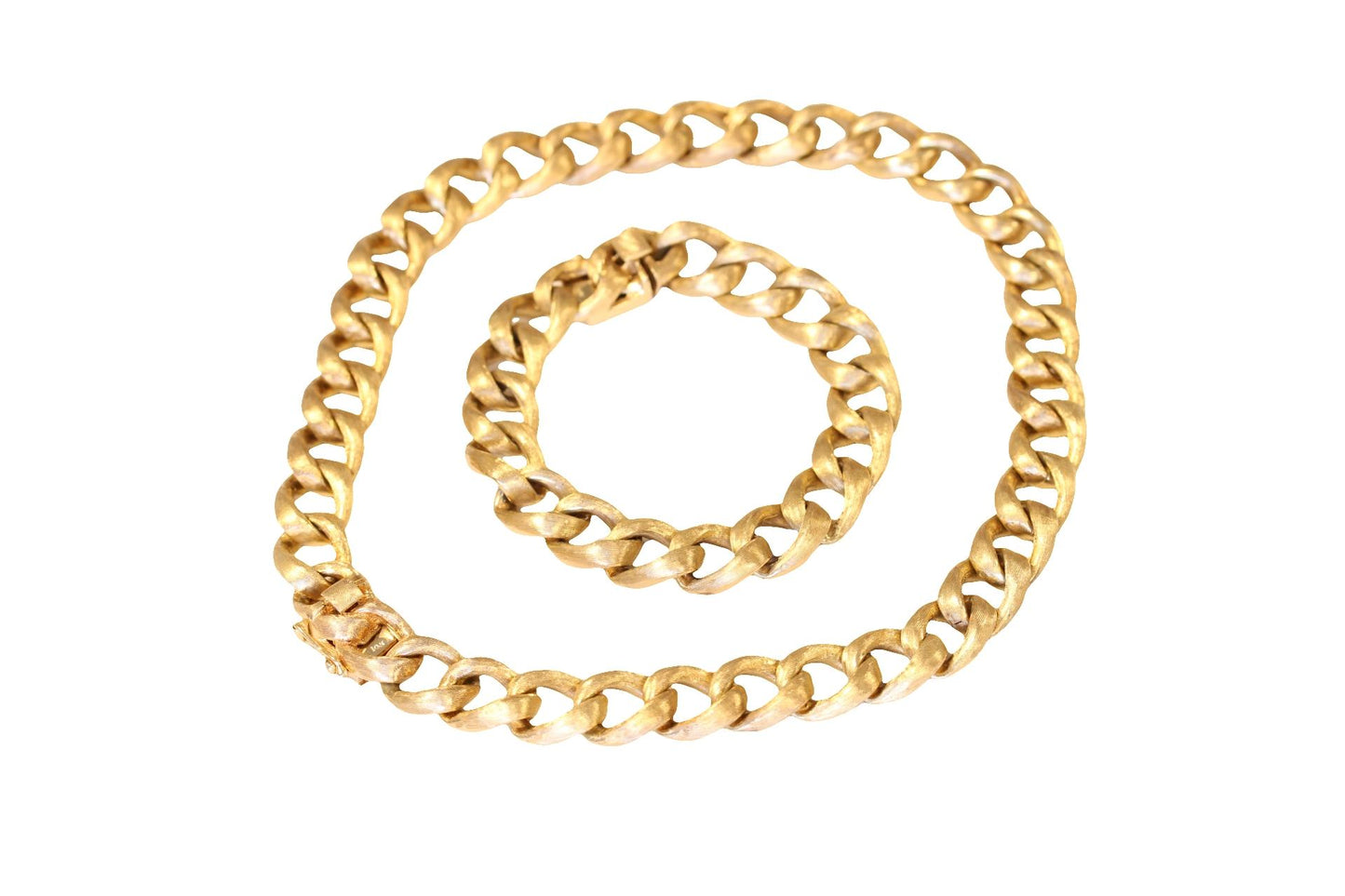 Elegance Interlocking 14K Yellow Gold Jewelry Set: Necklace & Bracelet