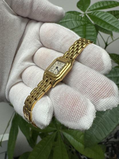 Cartier Panthere Mini W25034B9 18K Yellow Gold Ladies Watch