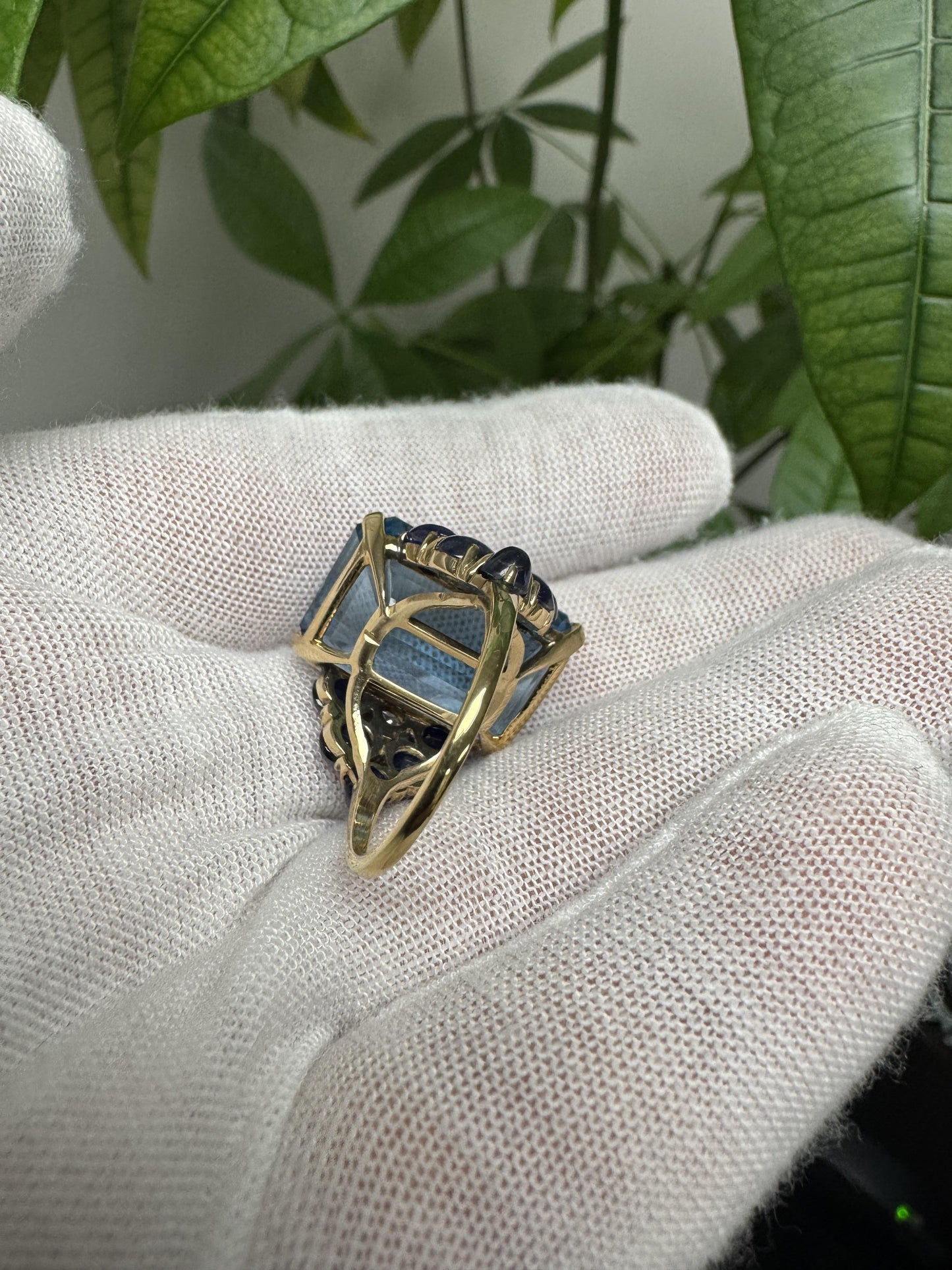 Cartier NY Aquamarine, Sapphires & Diamond Ring GIA Certificate.