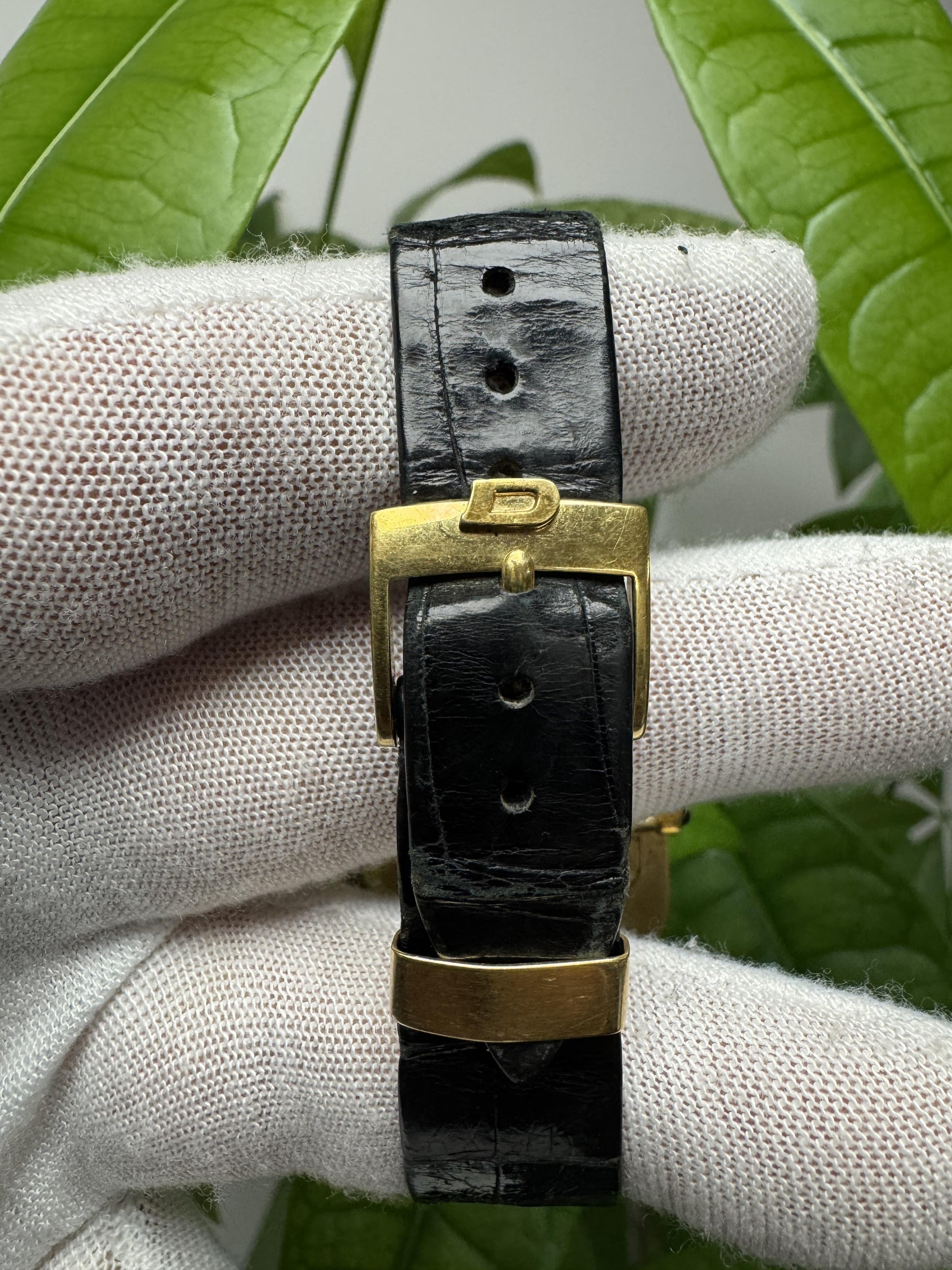 DeLaneau 18K Yellow Gold Onyx Dial Vintage Manual Watch