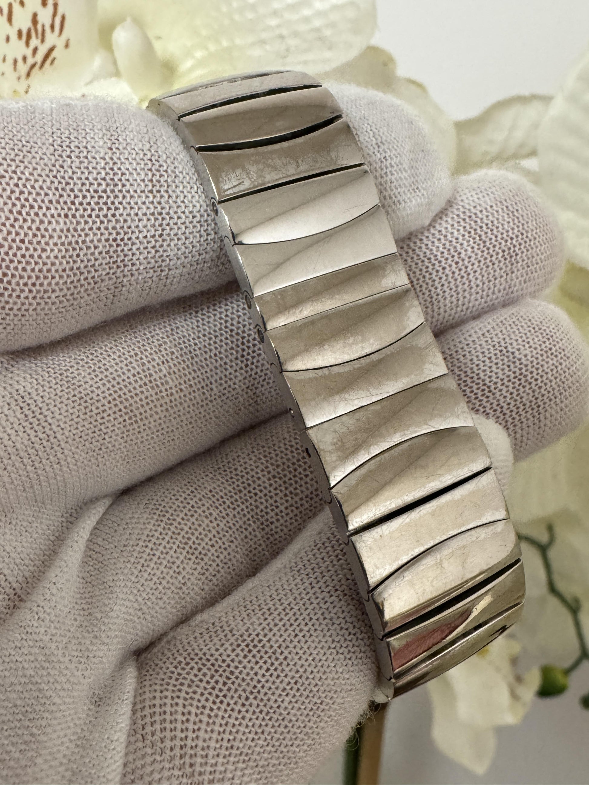 Cartier Baignoire WB520010 Large 18K White Gold Box & Papers
