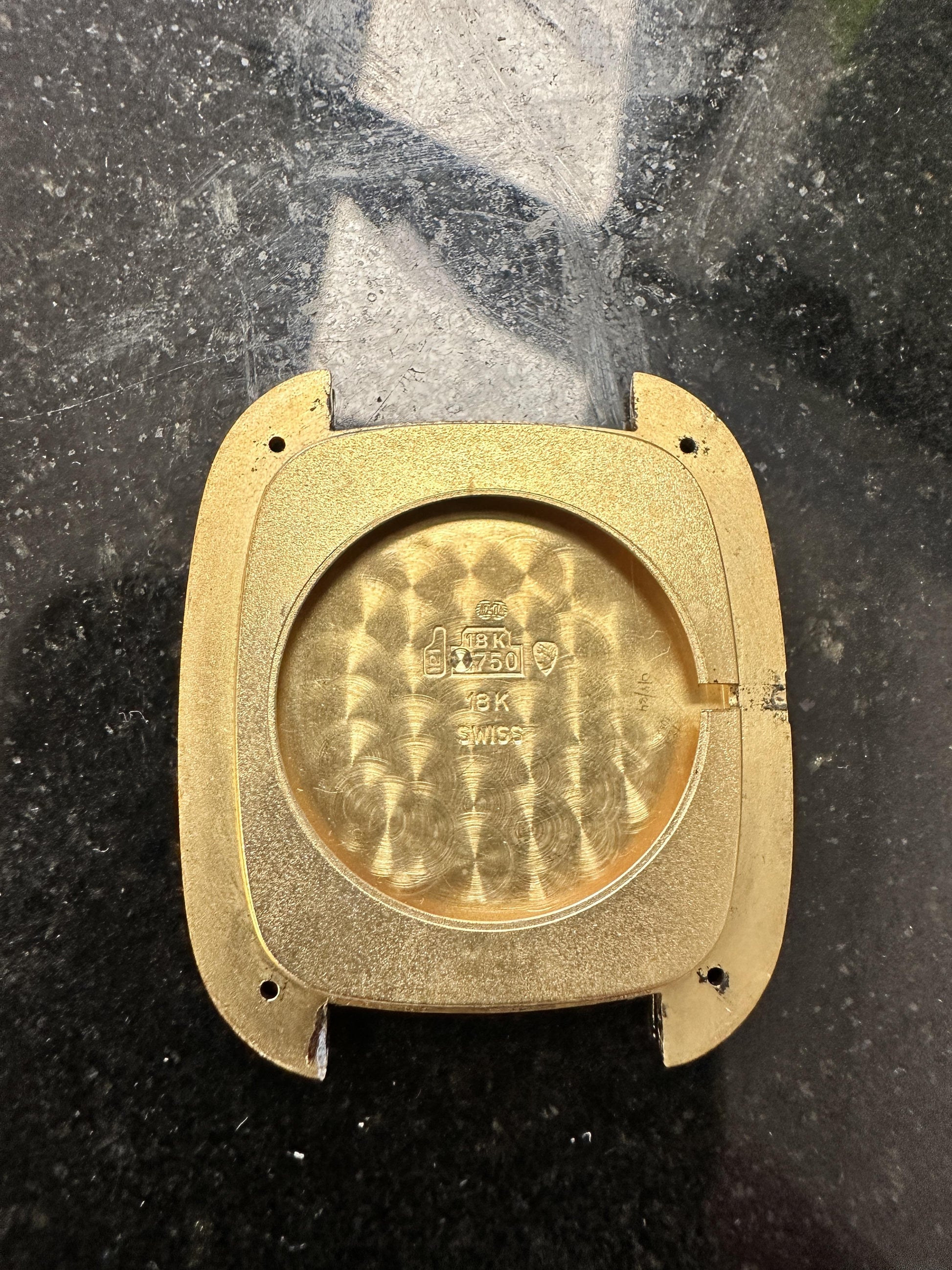 Cartier Jumbo Gondole 97050 18K Yellow Gold Automatic Watch