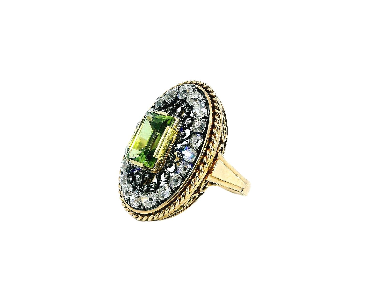 Oval Cushion Peridot Ring with Diamond in Silver Filigree.