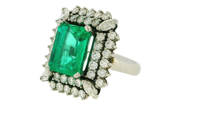 Emerald & Diamond Ring in 18K White Gold