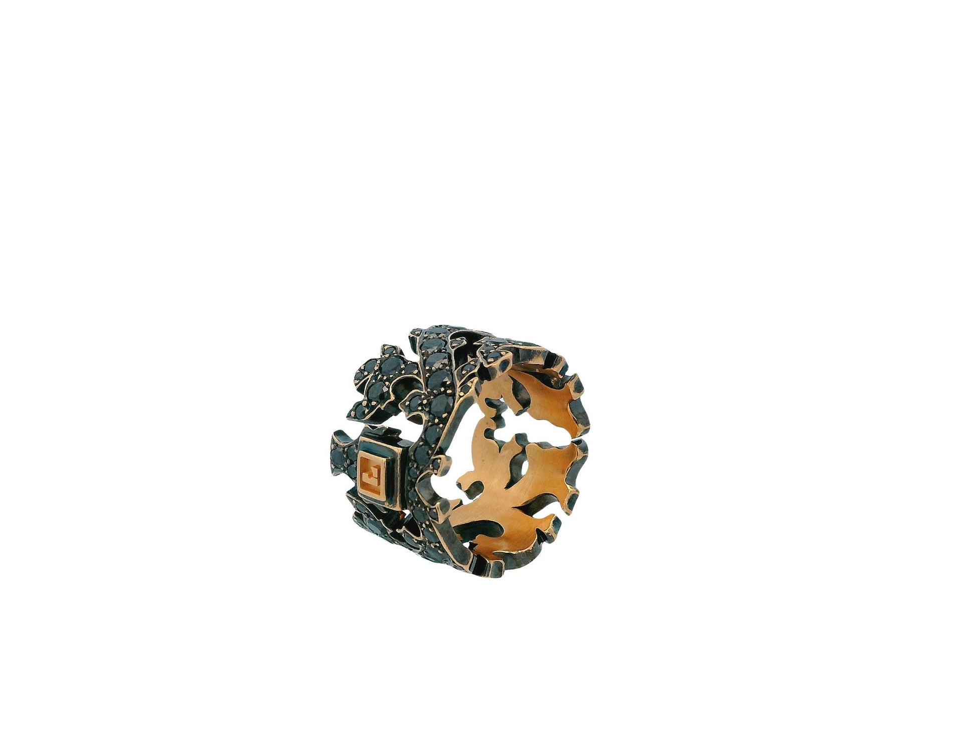 18K w/b Anodized Black Diamonds Pierced  L Center Ring