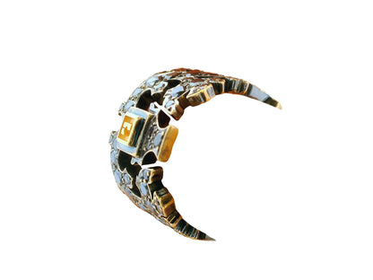 18K w/b Anodized Black Diamonds Pierced  L Center Ring