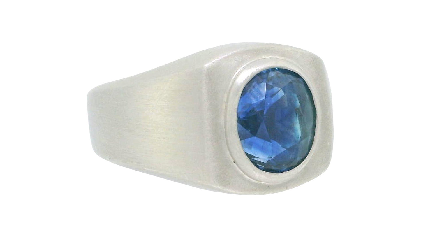 Platinum Center Sapphire Set Ring W/GIA Certificate