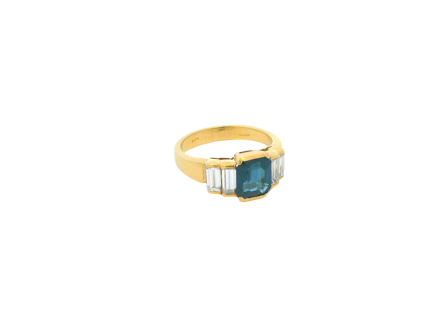 18k Yellow Gold W/Sapphire & Diamonds Ring