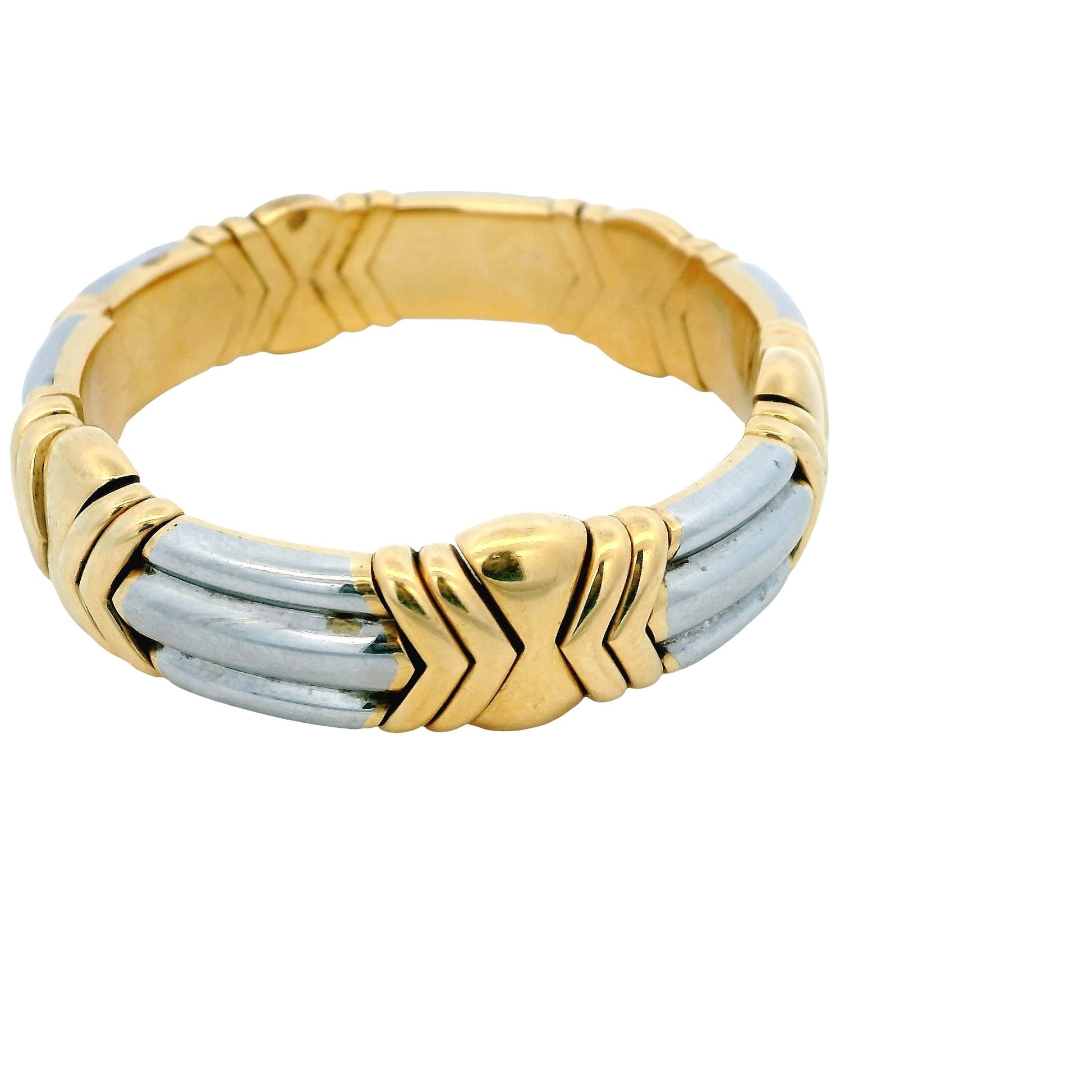 Bvlgari cuff 18k/pt wide white fluted sect betw yg arrows