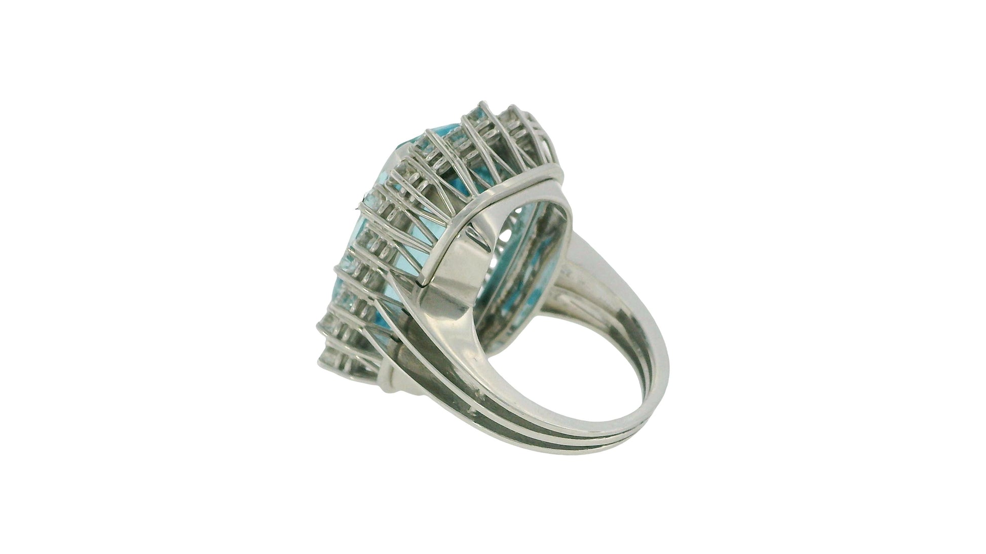 18K White Gold Aquamarine and Diamond Ring