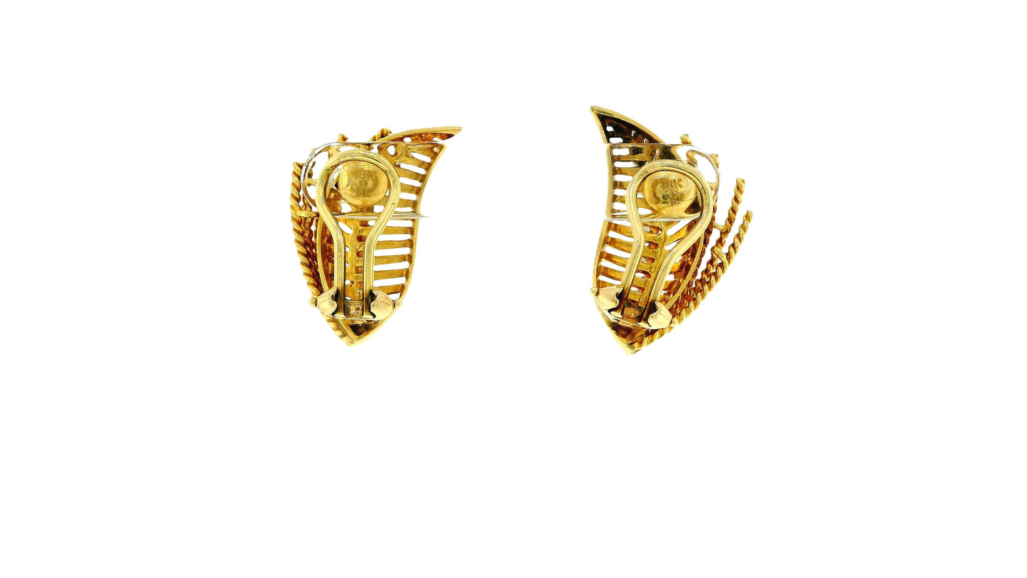 18K Gold Diamond Four Ropes Design Leaf Earrings