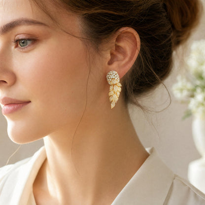 Cartier "Fleurs et Feuillages" Day & Night in 18K Yellow Gold & Diamonds Earring