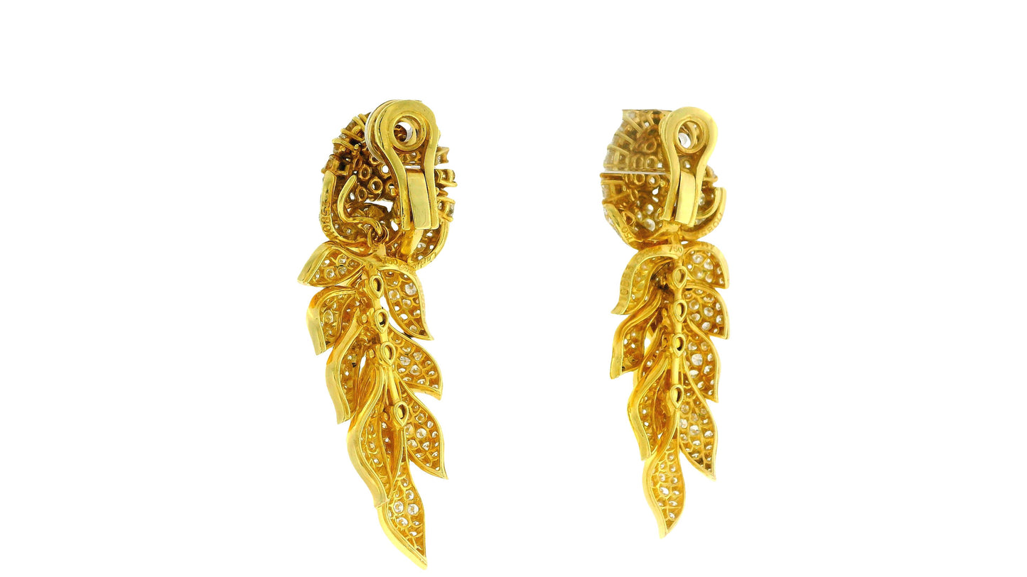 Cartier "Fleurs et Feuillages" Day & Night in 18K Yellow Gold & Diamonds Earring