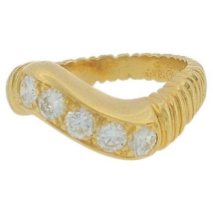vca ring diag 5 diamond row text shank 0.67tw