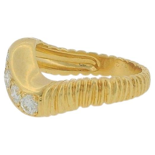vca ring diag 5 diamond row text shank 0.67tw