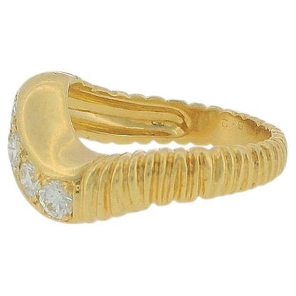 vca ring diag 5 diamond row text shank 0.67tw