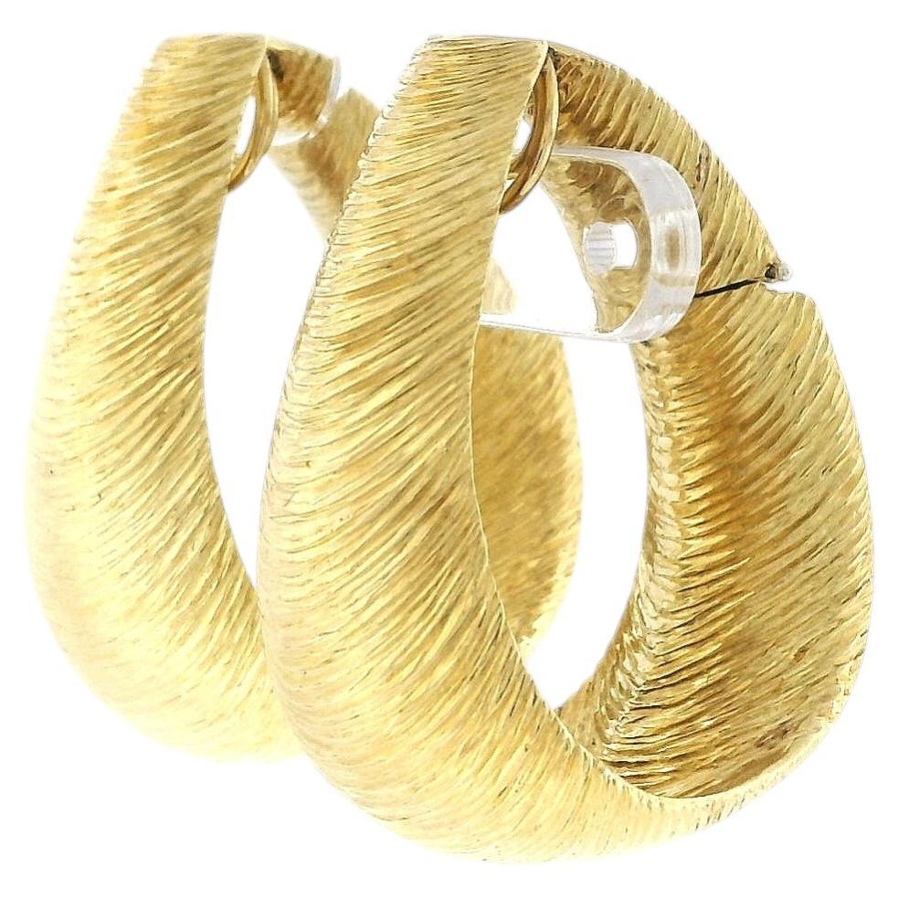 Earrings henry dunay tapered oval hoops textured 18k