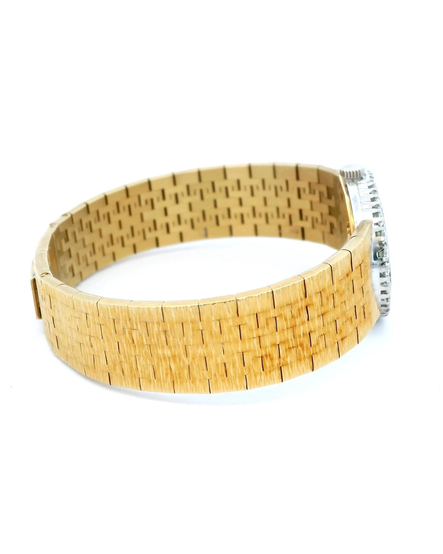 Piaget 8326A6 18K Yellow Gold Onyx Dial & Diamond Bezel Ladies Watch