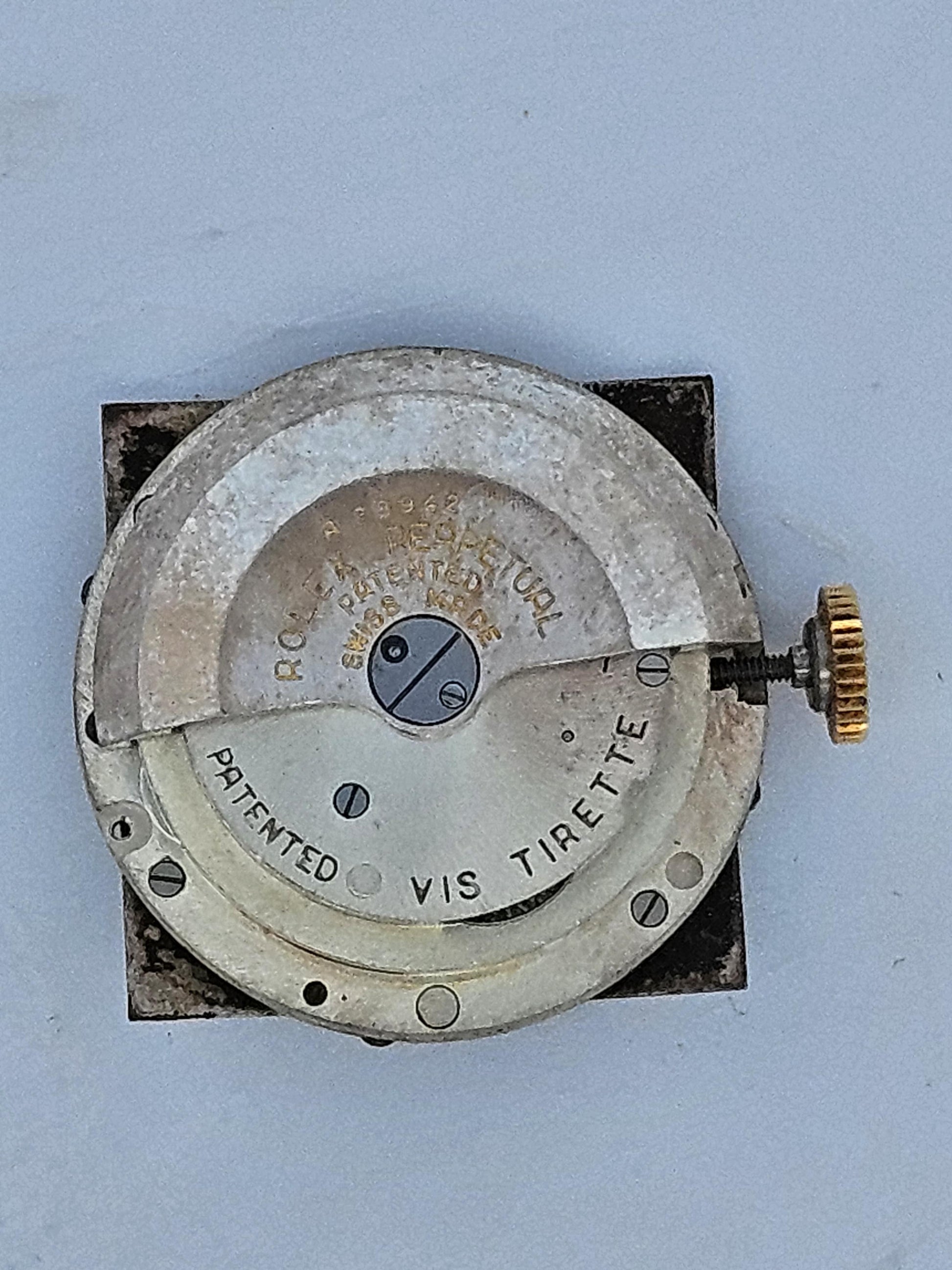 Vintage Rolex 4643 Square Bubble-back 18k Yellow Gold Original Dial