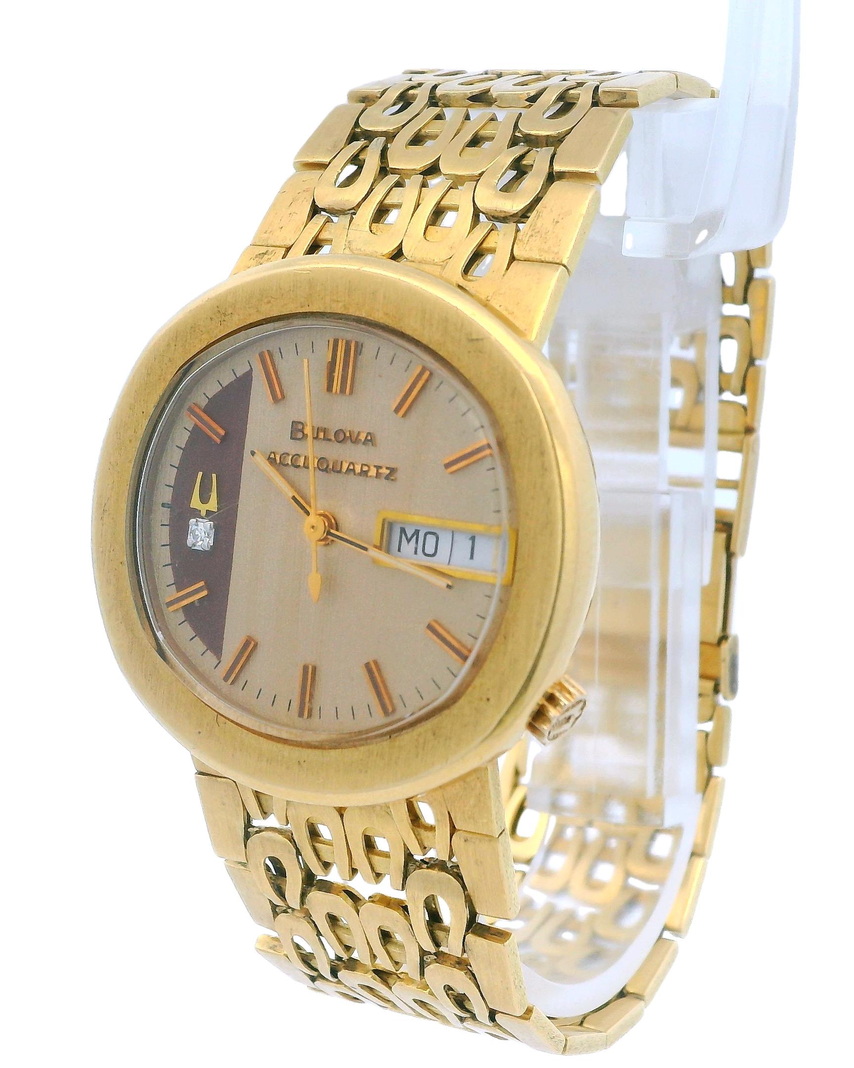 Bulova Accuquartz Day & Date Vintage 18K Yellow Gold Watch