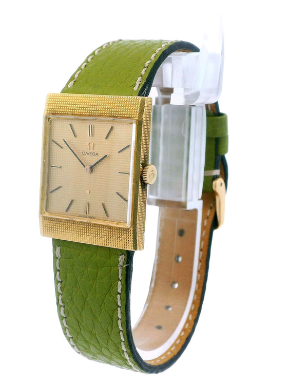 Omega 18K Yellow Gold Hobnail Case & Dial Vintage Watch