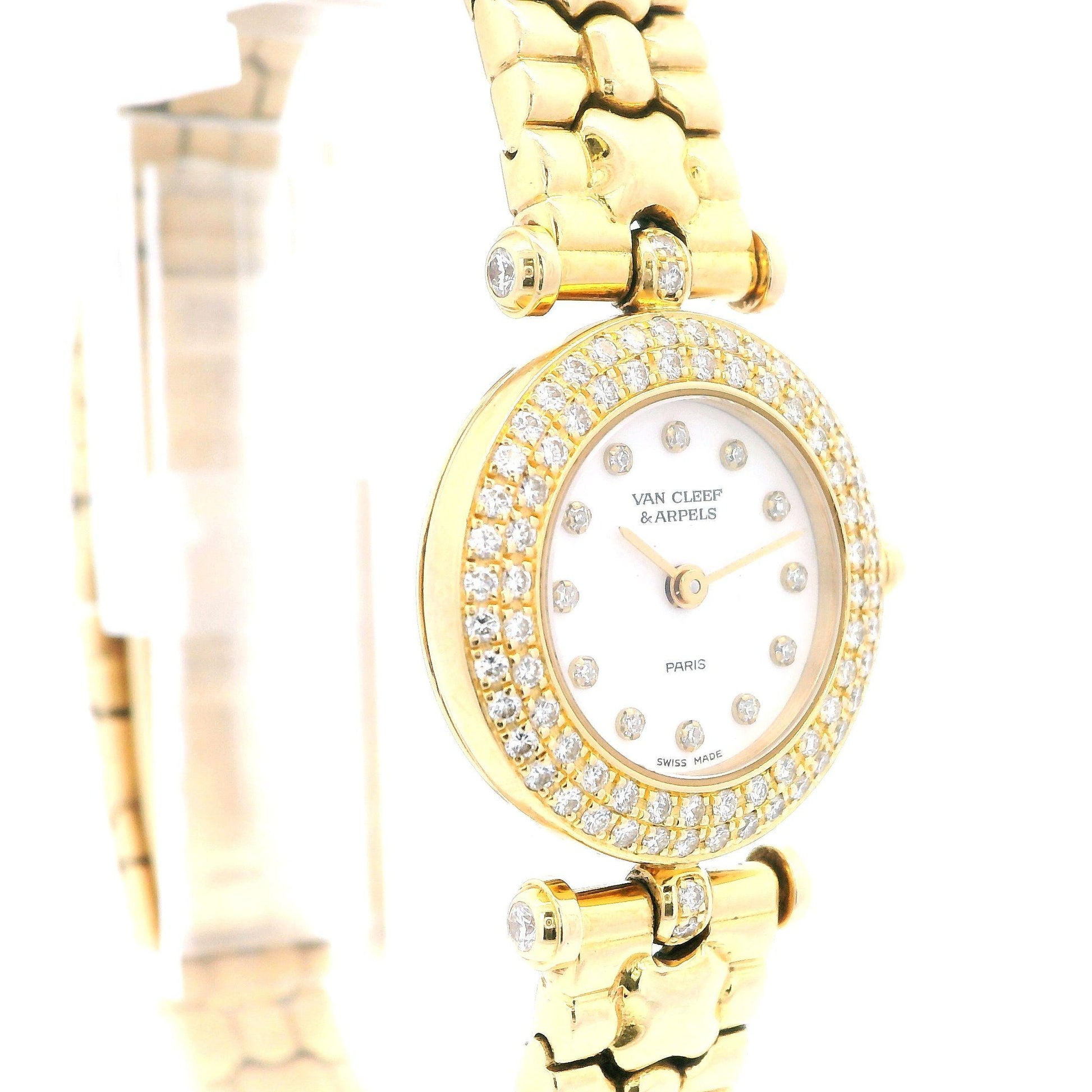 Van Cleef & Arpels Classique Quartz Watch Yellow Gold with Diamond Bezel