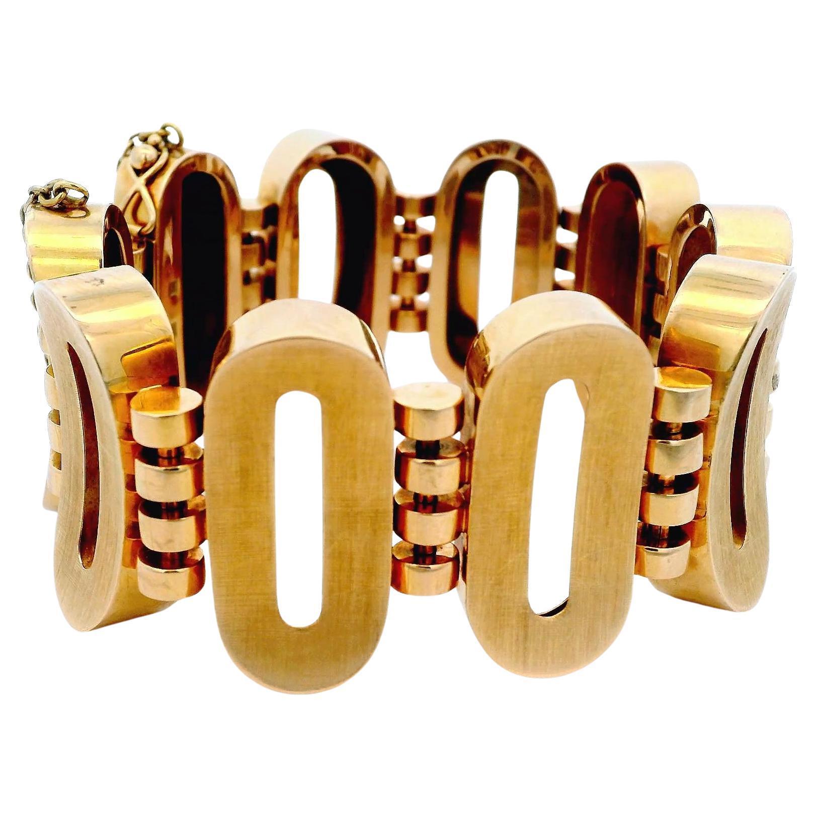 14K Florentine Finish Oval Links Hinged Convex Retro Bracelet